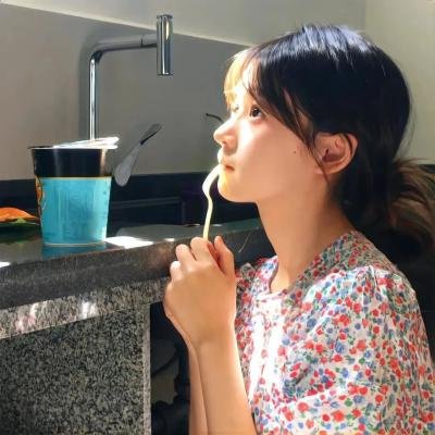 闪亮女孩